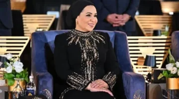 سر «عنخ».. ماذا كشف عنه فستان السيدة انتصار السيسي في حفل افتتاح المتحف المصري الكبير؟